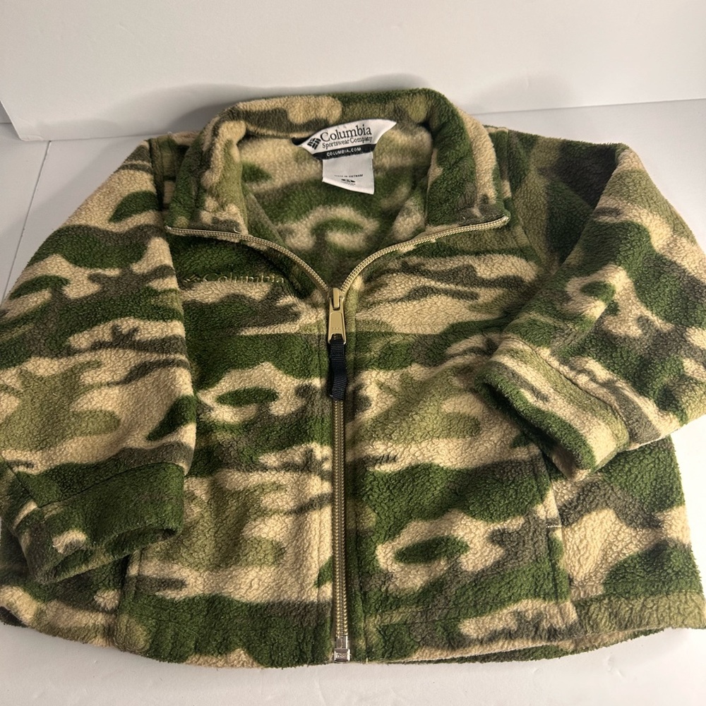 Boy's sweater Columbia